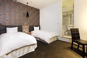 Hotel New Queen 2