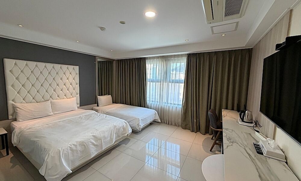 Premiers Hotel