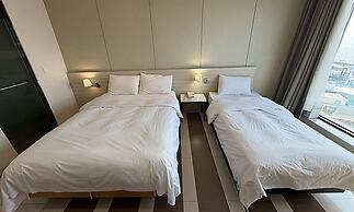 Premiers Hotel