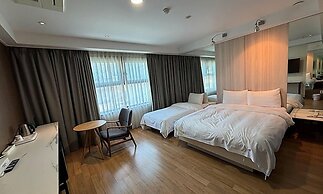 Premiers Hotel