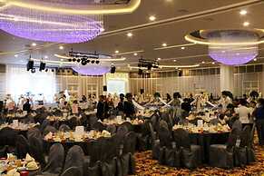 Grand Riverview Hotel