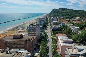 Amadei Hotel Figaro & Apartments