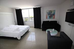 Rich Royal Suites