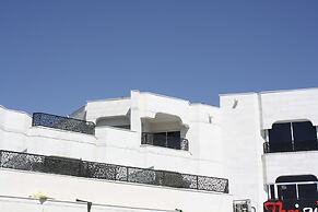 Rich Royal Suites