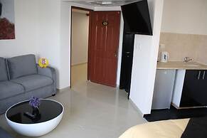 Rich Royal Suites