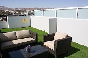 Rich Royal Suites