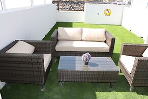 Rich Royal Suites