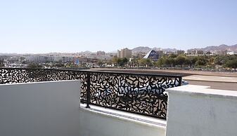 Rich Royal Suites