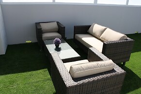 Rich Royal Suites