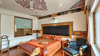 Grand Himalaya