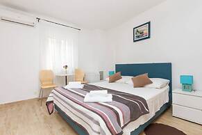 Peruzovic Rooms 2