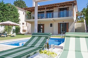Four Seasons Villas