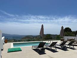 Four Seasons Villas