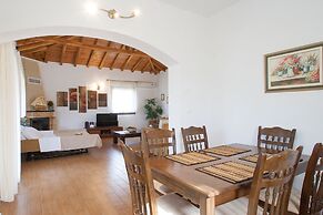 Four Seasons Villas