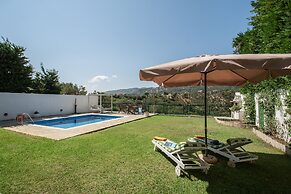 Four Seasons Villas