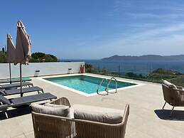 Four Seasons Villas