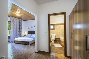 Four Seasons Villas