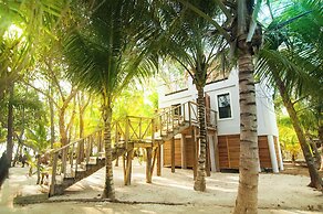 Thatch Caye, a Muy'Ono Resort