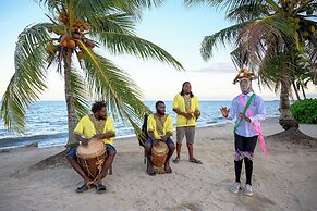 Thatch Caye, a Muy'Ono Resort