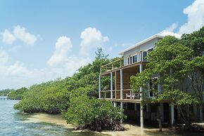 Thatch Caye, a Muy'Ono Resort