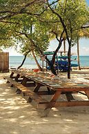 Thatch Caye, a Muy'Ono Resort