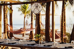 Thatch Caye, a Muy'Ono Resort