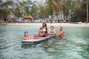 Thatch Caye, a Muy'Ono Resort