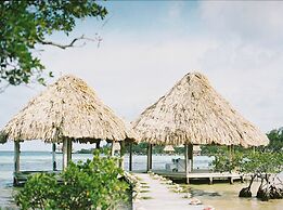 Thatch Caye, a Muy'Ono Resort