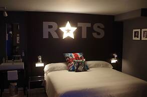 HOTEL Rock Star