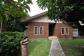 GongKaew HuenKum Hotel