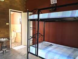 GongKaew HuenKum Hotel