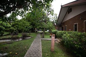 GongKaew HuenKum Hotel