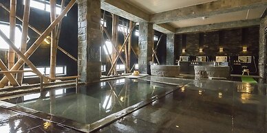 Awara Grand Hotel