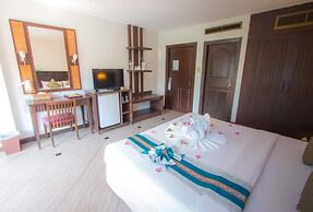 Phi Phi Island Cabana Hotel