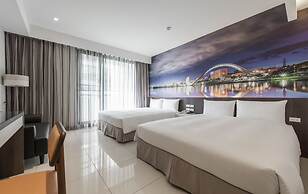 L'arc Hotel