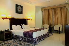 Tourist Hotel