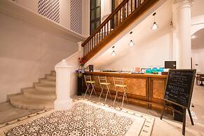 Little Nyonya Hotel