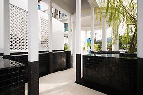 Little Nyonya Hotel