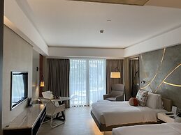The Lind Boracay