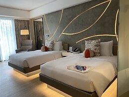 The Lind Boracay