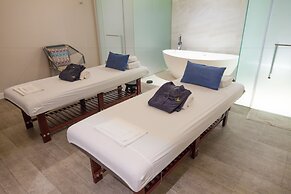 The Lind Boracay