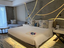 The Lind Boracay
