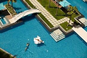 The Lind Boracay