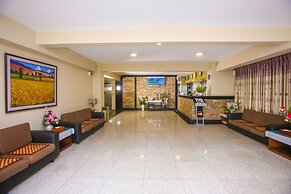 Grace Treasure Hotel