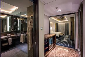 Le Meridien Dhaka