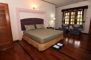 Myanmar Life Hotel