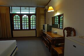 Myanmar Life Hotel