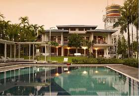 Myanmar Life Hotel
