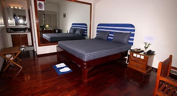 Myanmar Life Hotel