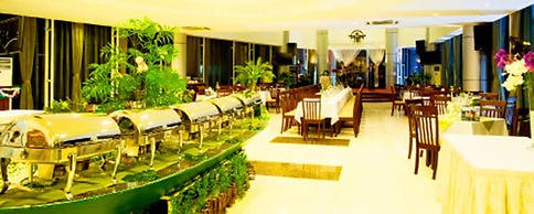 River Hotel